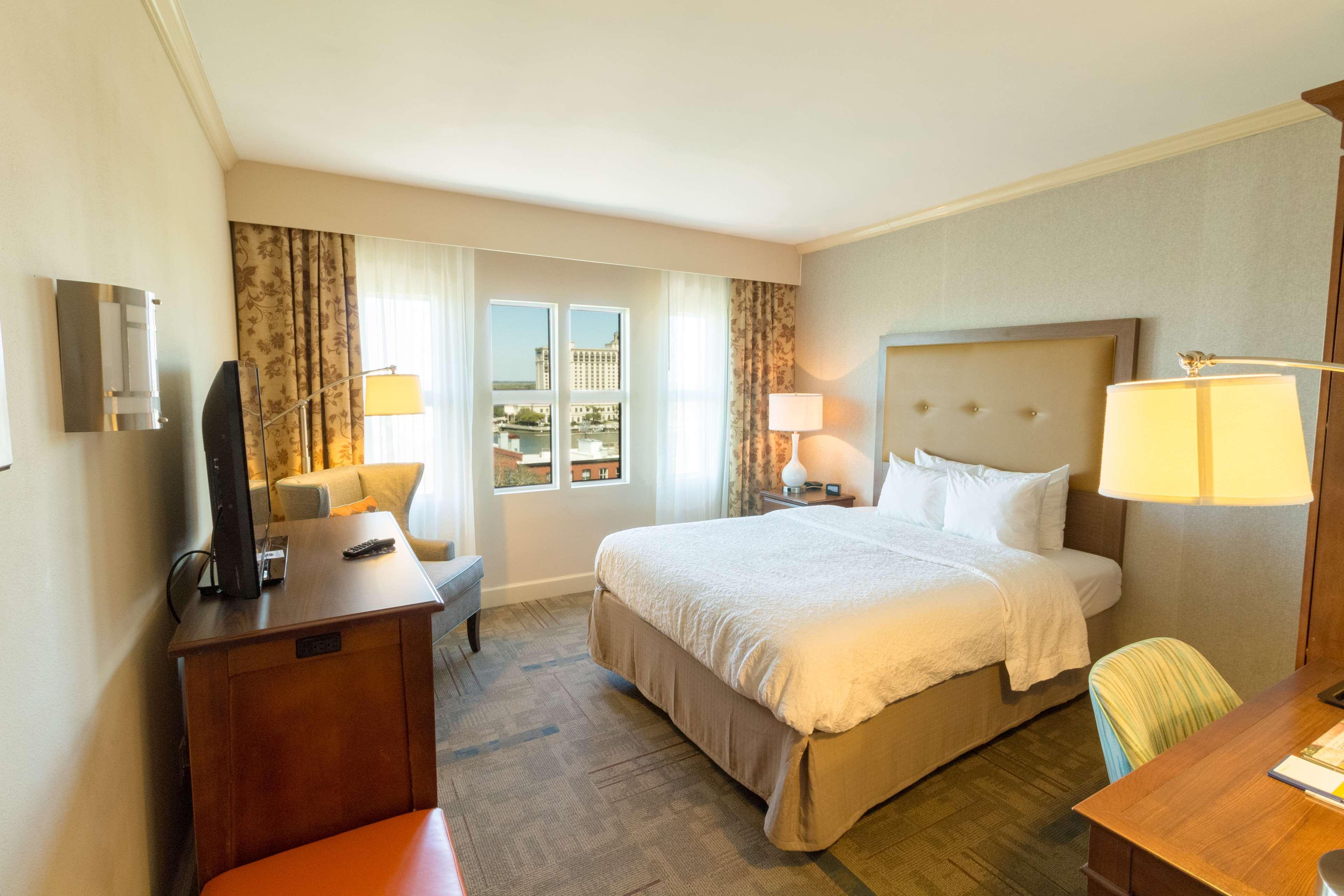 Hampton Inn Savannah Historic District Exteriör bild