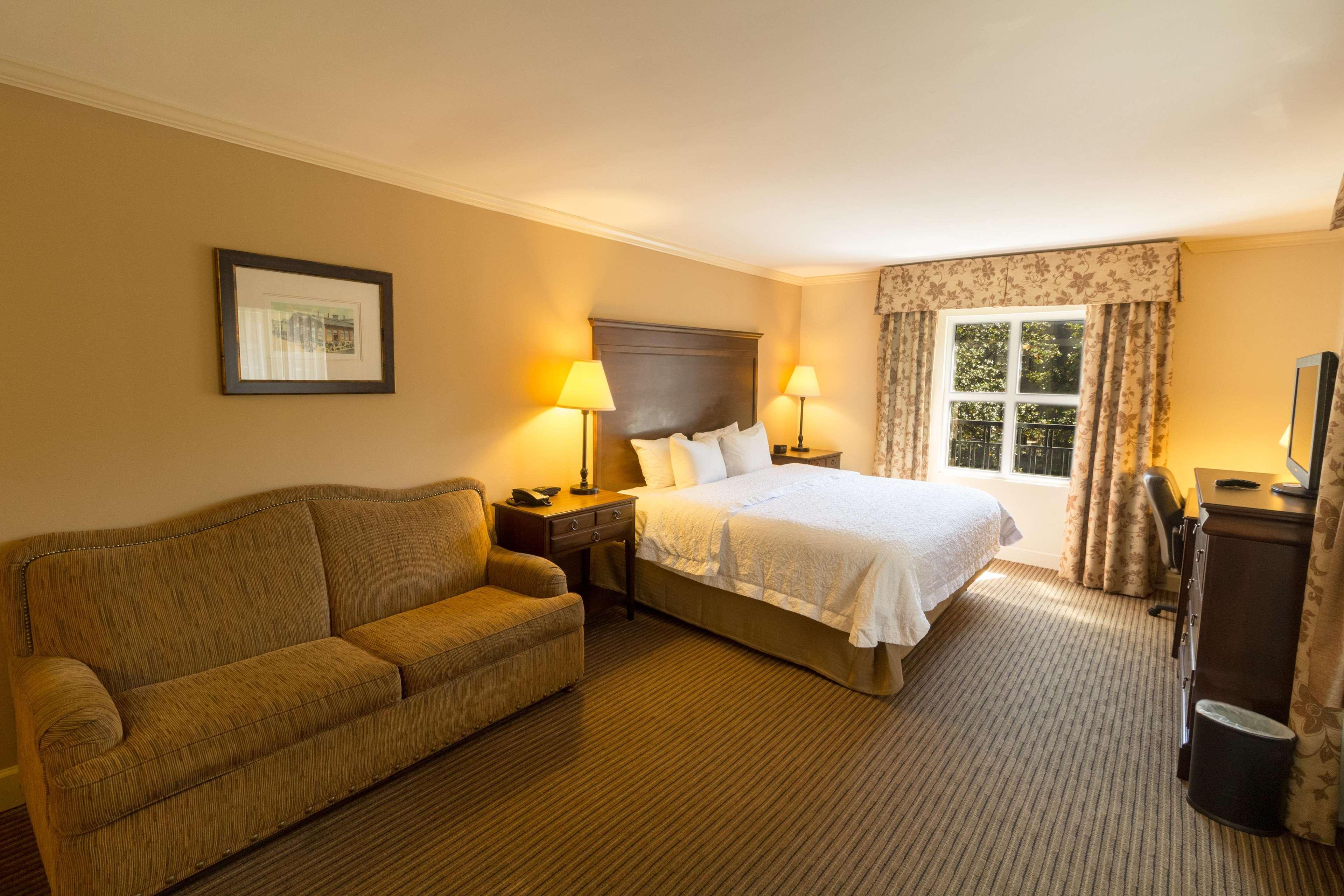 Hampton Inn Savannah Historic District Exteriör bild